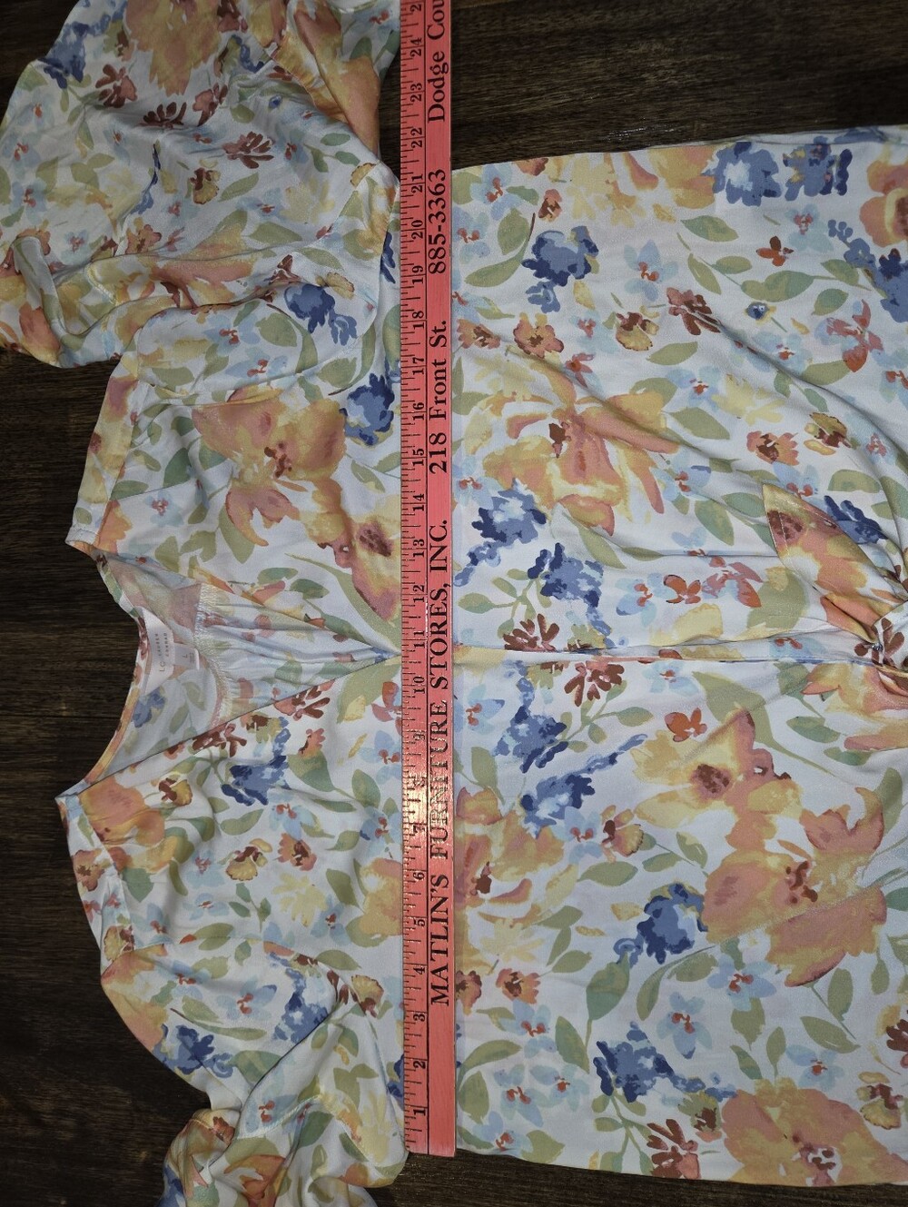 LC Lauren Conrad White Floral Tie-Front V-Neck Blouse - Picture 8 of 9